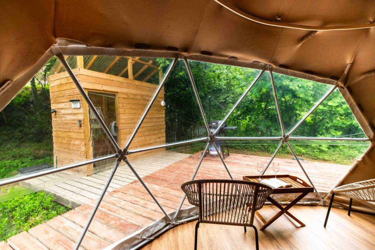 Solace Glamping 2 Севьервилл Экстерьер фото