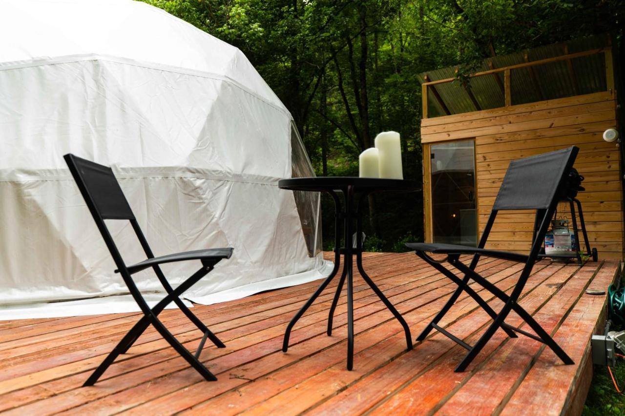 Solace Glamping 2 Севьервилл Экстерьер фото