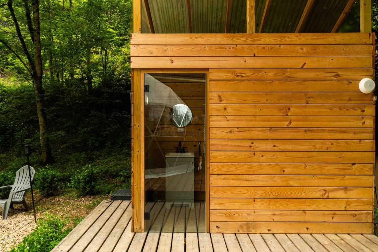Solace Glamping 2 Севьервилл Экстерьер фото