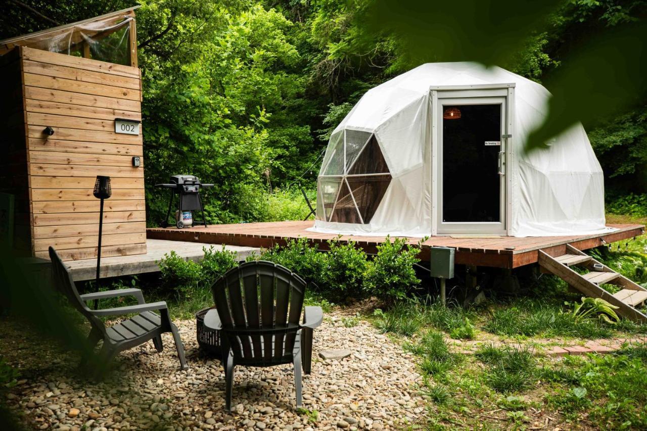 Solace Glamping 2 Севьервилл Экстерьер фото