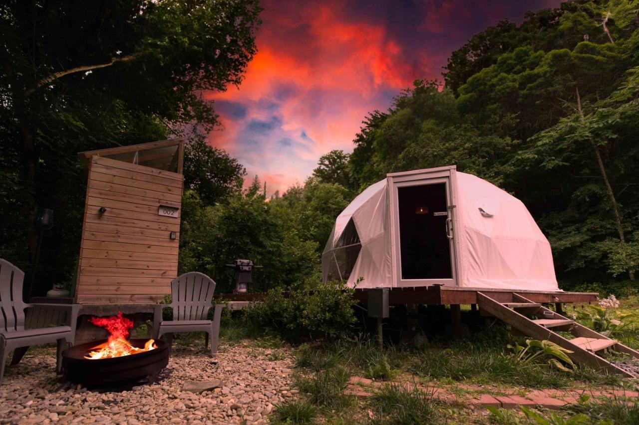 Solace Glamping 2 Севьервилл Экстерьер фото