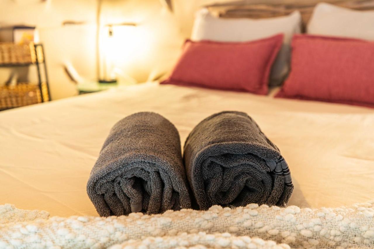 Solace Glamping 2 Севьервилл Экстерьер фото